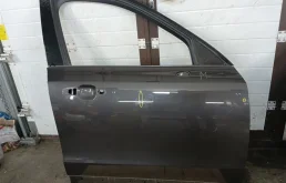 Дверь Volvo XC90 2023 32133217 B420T, передняя правая