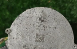 Насос охлаждающей жидкости ДВС(Помпа) для BMW X3 на фотографиях