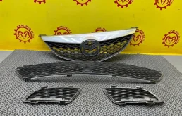 Решетка радиатора mazda 6 2002 GJ6A50710C GG 1.8 L8