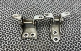 Петля двери Honda CR-V 3 2008 67410SWWE01ZZ 2.0 R20A2, передняя правая