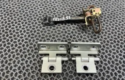 Петля двери Volvo XC90 2006 30784904 2.4 D5244T, передняя правая