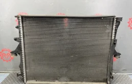 Радиатор основной Volkswagen Touareg 2005 7L6121253C 7LA 2.5 BAC