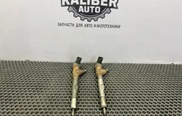 Форсунка топливная Hyundai Starex 2002 338004A000 2.5 D4CB