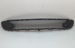 Решётка бампера Mercedes-Benz GLA-klasse 2013-2020 A1568853122 X156, передняя