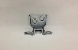 Петля двери Renault Logan 2004-2015 6001546883 1