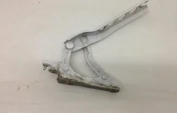 Петля капота Skoda Octavia 2004-2013 1Z0823301C 2, передняя левая