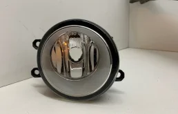 Фара противотуманная Toyota Avensis 2003-2009 812100D042 2, передняя правая