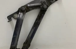 Петля крышки багажника Mazda 6 2007-2013 GS1D52710B GH 2 Л, задняя правая