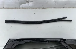 Уплотнитель двери Mercedes-Benz CLA-klasse 2013-2016 A1177200105 X117, передний левый