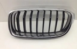Решётка радиатора BMW 3-Series 2011-2016 51137255411 F30/F31, передняя