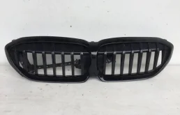 Решётка радиатора BMW 3-Series 2018-2020 51138075665 G20, передняя