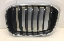Решётка радиатора BMW X3 2017-2023 7464921 G01, передняя левая