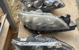 Стекло фары Mazda 3 2003-2009 BP4K510K0D BK, переднее правое