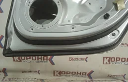 Дверь AUDI A6  4G5833052 C7 задняя правая Б/У мелкая ржавчина и вмятинки