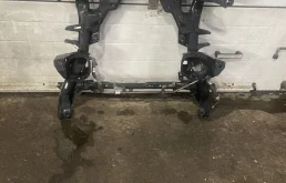 Передняя балка (подрамник) bmw x5 2008