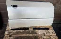 Дверь передняя правая audi a8 d2 4d0831052a