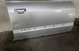Передняя правая дверь audi a8 d2 94-98