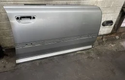 Дверь передняя правая audi a8 d3 4e0831052c