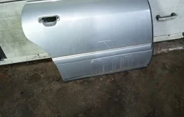 Дверь з. п. audi a8 d2 4d0833052a