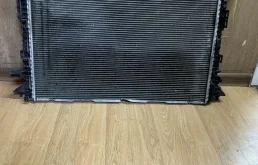Радиатор охлаждения audi a8 d4 4h0121251b