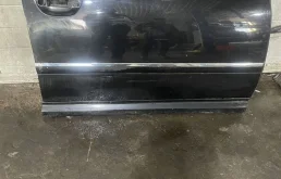 Дверь передняя правая audi a8 d3 4e0831052c