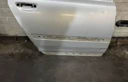 Дверь задняя правая aui a8 d3 4e0833052c