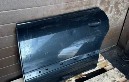 Дверь задняя правая audi a8 d2 рест 4d0833052a