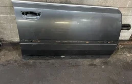Дверь передняя правая audi a8 d3 4e0831052c