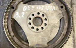 Маховик vag 3.2 fsi 06e105323b