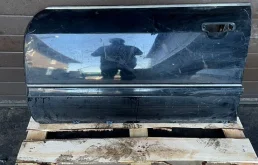 Дверь передняя левая audi a8 d2 4d0831051e
