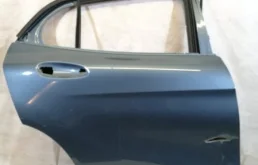 Дверь Mercedes-Benz GLA-klasse 2013-2020 A1567300205 X156, задняя правая