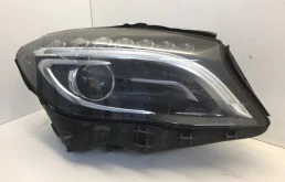 Фара Mercedes-Benz GLA-klasse 2013-2020 A1569061800 X156, передняя правая