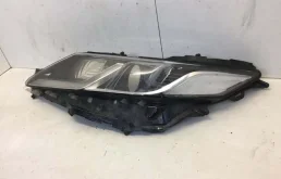 Стекло фары Toyota Camry 2017- 2023 8118533D31 XV70, переднее