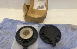 Электромагнитный клапан Volkswagen Touareg 2018-2024 06L109259D 3
