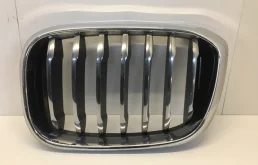 Решётка радиатора BMW X3 2017-2023 7464921 G01, передняя левая