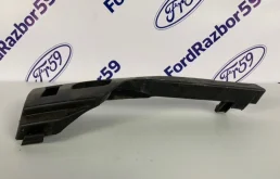 Кронштейн бампера Ford Focus 2 2007 1335698 CB4 1.8 (QQDB), передний правый