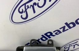 Ручка двери внутренняя Ford Focus 2 2005-2011 1470115 CB4, передняя правая