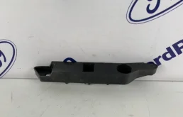Кронштейн бампера Ford Focus 2 2008-2011 1521605 CB4, передний правый