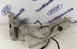 Бачок омывателя Ford Focus 2 2006 1497707 CB4 1.6 (HWDA)