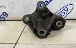 Кронштейн МКПП (Серьга) Ford Focus 2 2008 1322569 CB4 1.8 (QQDB)
