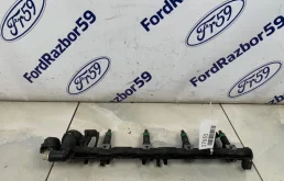 Рампа топливная Ford Focus 2 2009 1698074 CB4 1.6 (SHDA)