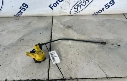 Ручка открывания капота Ford Focus 3 2013 1804625 CB8