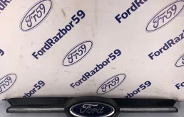 Решетка радиатора Ford Focus 3 2012 2048467 CB8 1.6 (IQDB)