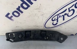 Кронштейн бампера Ford Focus 3 2012 1718730 CB8 1.6 (IQDB), передний правый