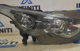 Фара передняя правая INFINITI QX70 S51 VQ37HR