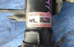 Амортизатор передний правый для Infiniti M на фотографиях