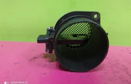 Датчик массового расхода воздуха для Volkswagen Passat 2014 года на фотографиях