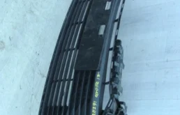 Решетка радиатора для Toyota Corolla 2023 года на фотографиях