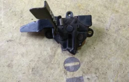 Замок капота TOYOTA COROLLA 180 2013-2018 5351002560