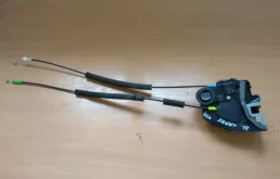 Замок двери задней левой TOYOTA CAMRY 50 2011-2017 6906006100